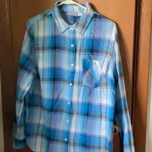 Women’s plaid shirt